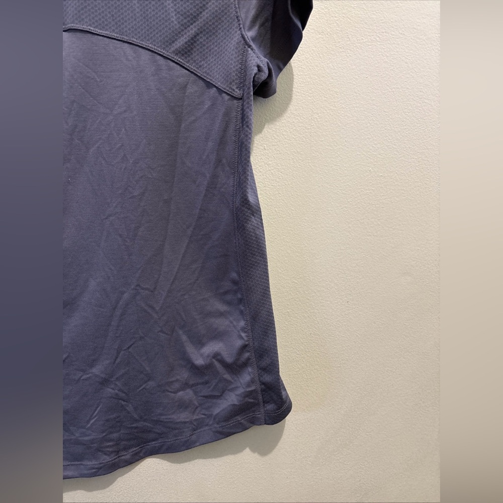 L.L. Bean Women's Gray Short Sleeve Top - Picture 3 of 11